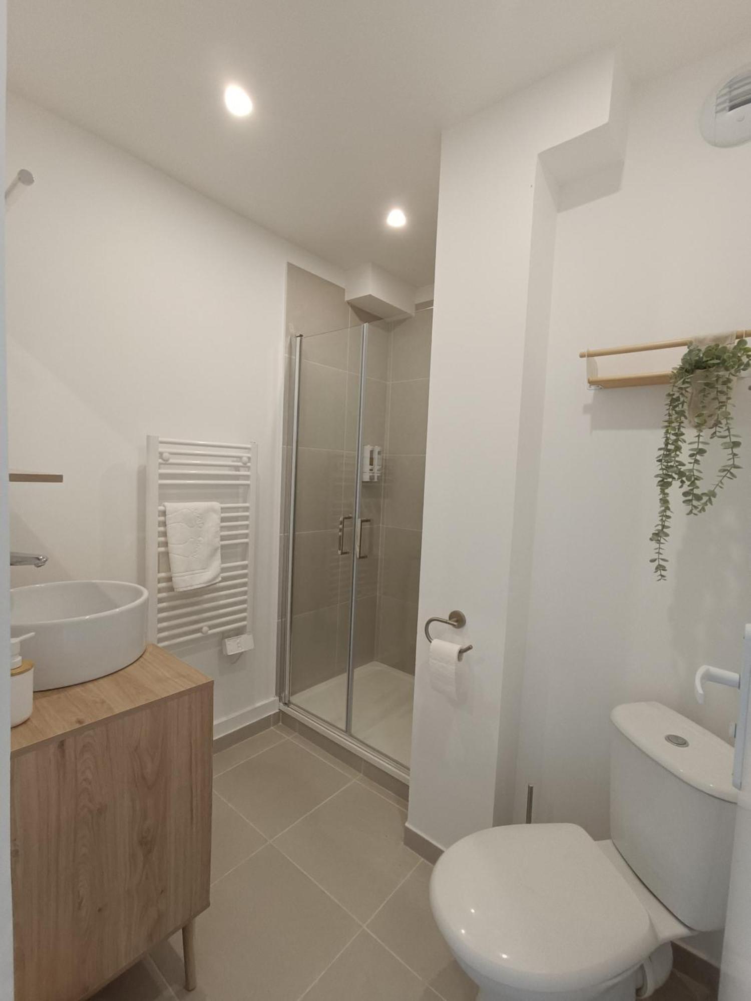 Chez Clem Apartment Calais Exterior foto
